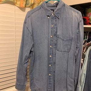 Men’s Gap Shirt